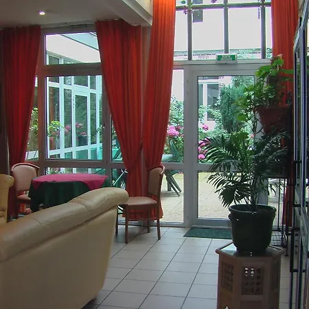 Szálloda Les Edelweiss 2*