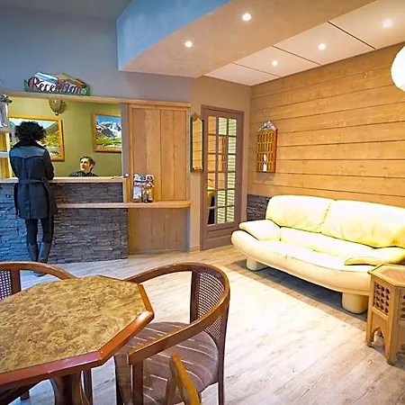 Les Edelweiss Hotell 2*
